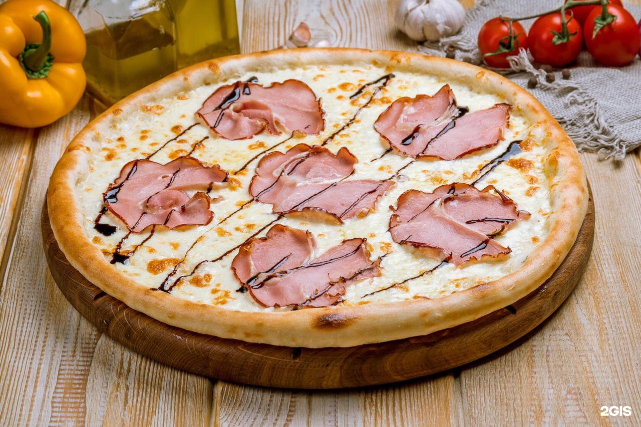 Пицца с бальзамическим соусом