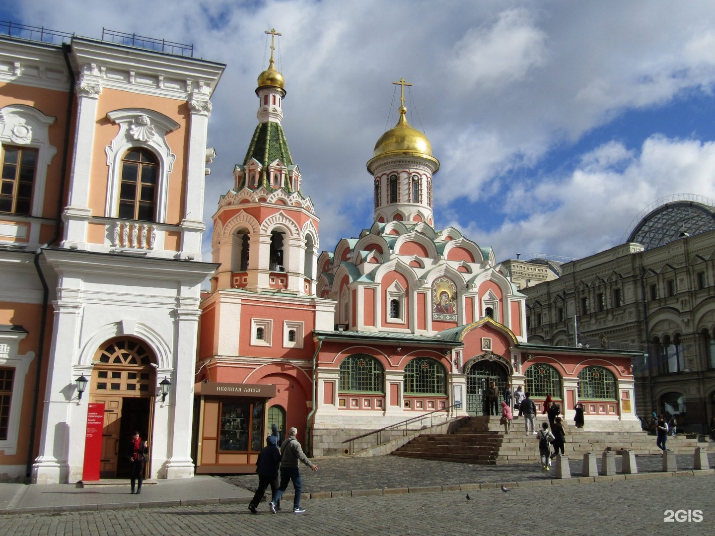 Храм иконы Казанской Божьей матери в Москве на красной площади