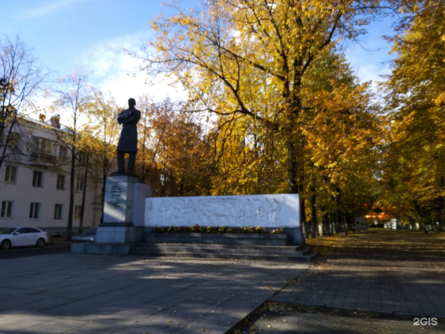 памятник некрасову в санкт петербурге