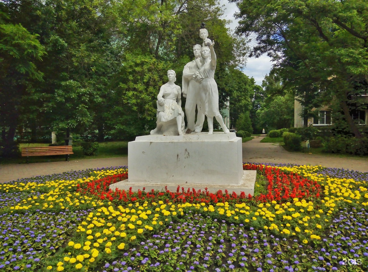 Город Новомосковск монумент