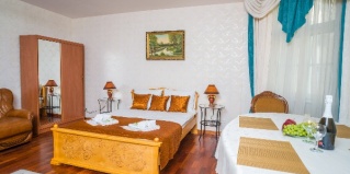 Москва: Отель Guest room сад