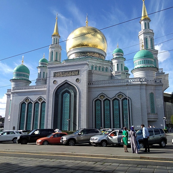 Мечеть выползов переулок. Московская соборнаямечкть. Мечеть в Москве. Выползов переулок мечеть. Соборная мечеть Калининграда.