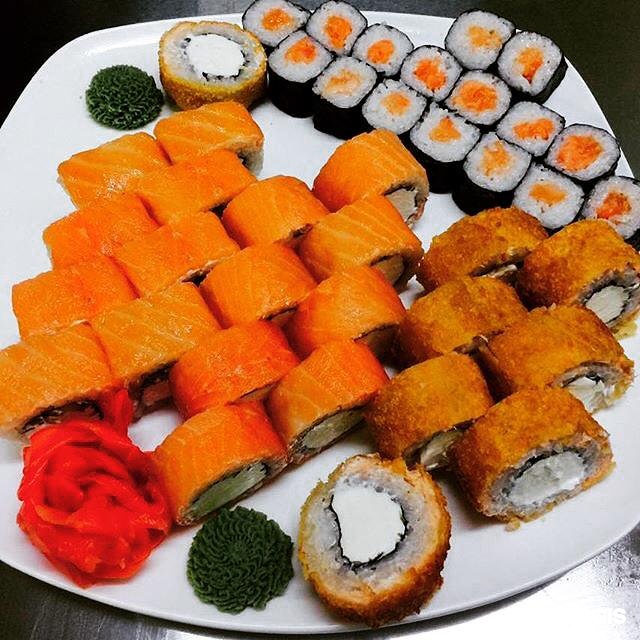 Sushi much. Море суши Бишкек.