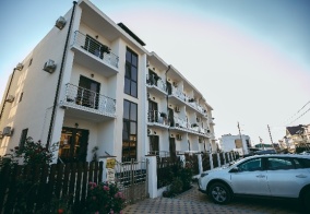 Отель Династия в Кабардинке