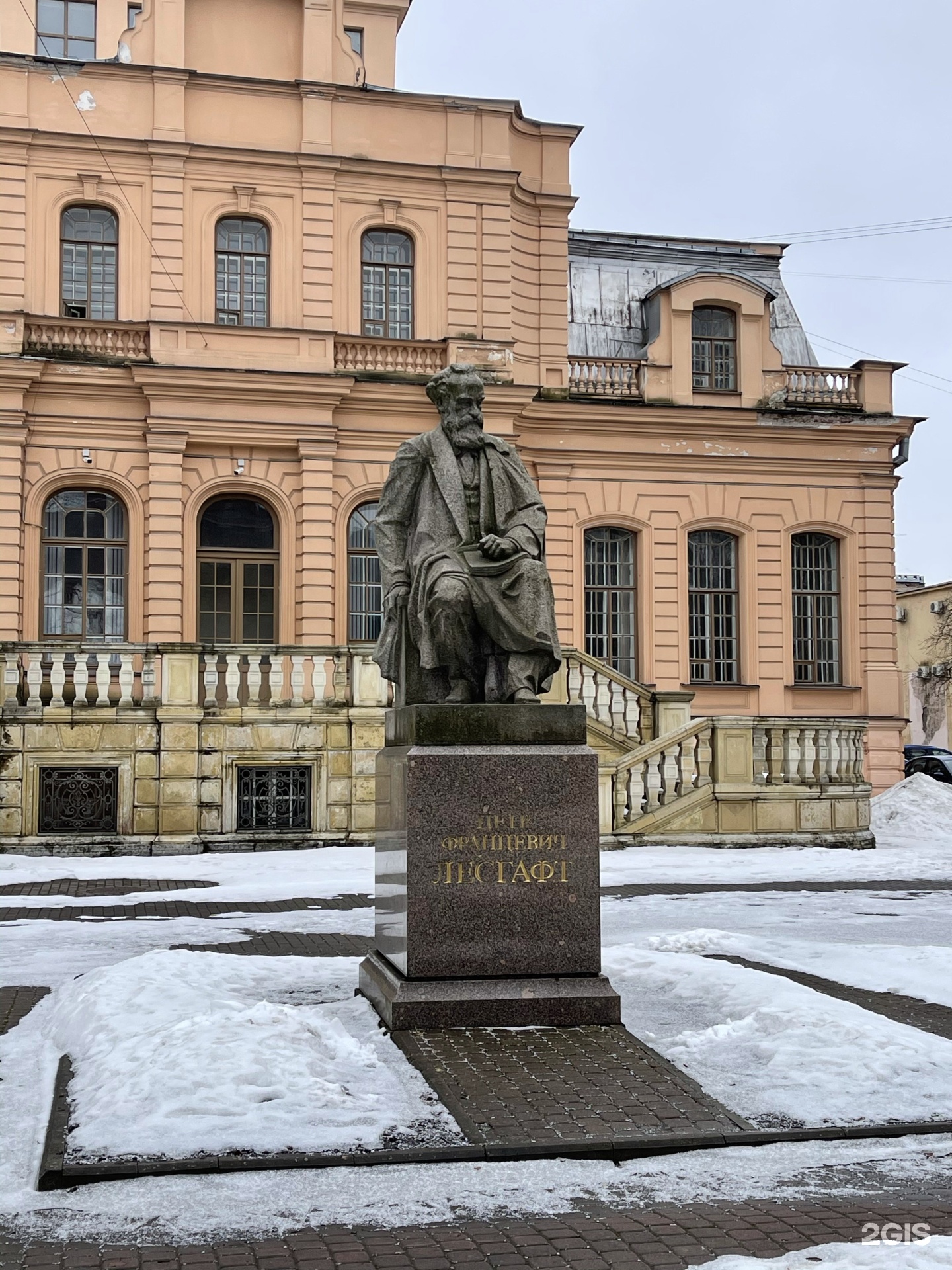 Институт лесгафта санкт. Университет имени Лесгафта Санкт-Петербург. Лесгафта Декабристов 35 СПБ. Питер Академия Лесгафта.