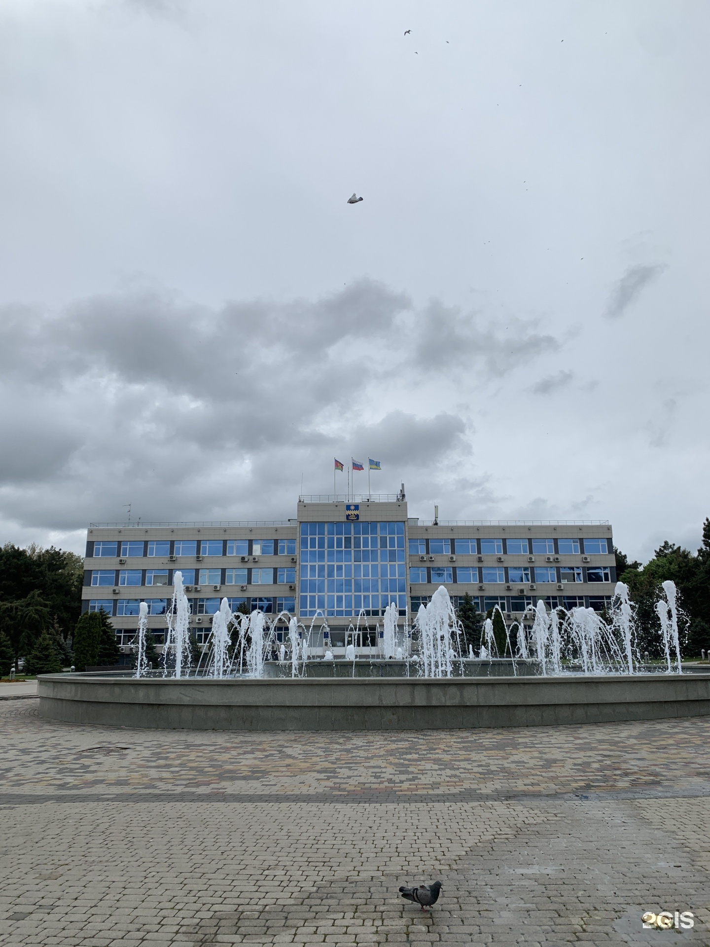 Управление образования города курорта анапа. Анапа Крымская 99. Анапа администрация Крымская. Здание администрации Анапы Крымская 150. Курорт здание.