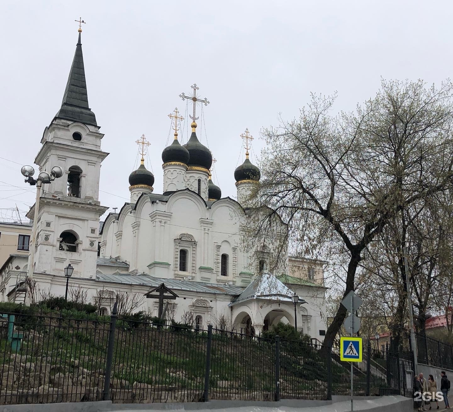 Церковь князя владимира москва. Храм князя Владимира в старых Садех. Храм Святого Владимира Старосадский переулок. Храм Владимира в старых Садех. Сартаково. Храм Святого князя Владимира.