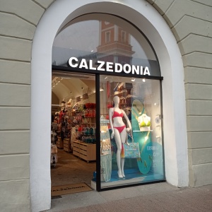 Фото от владельца Calzedonia, сеть магазинов чулочно-носочных изделий