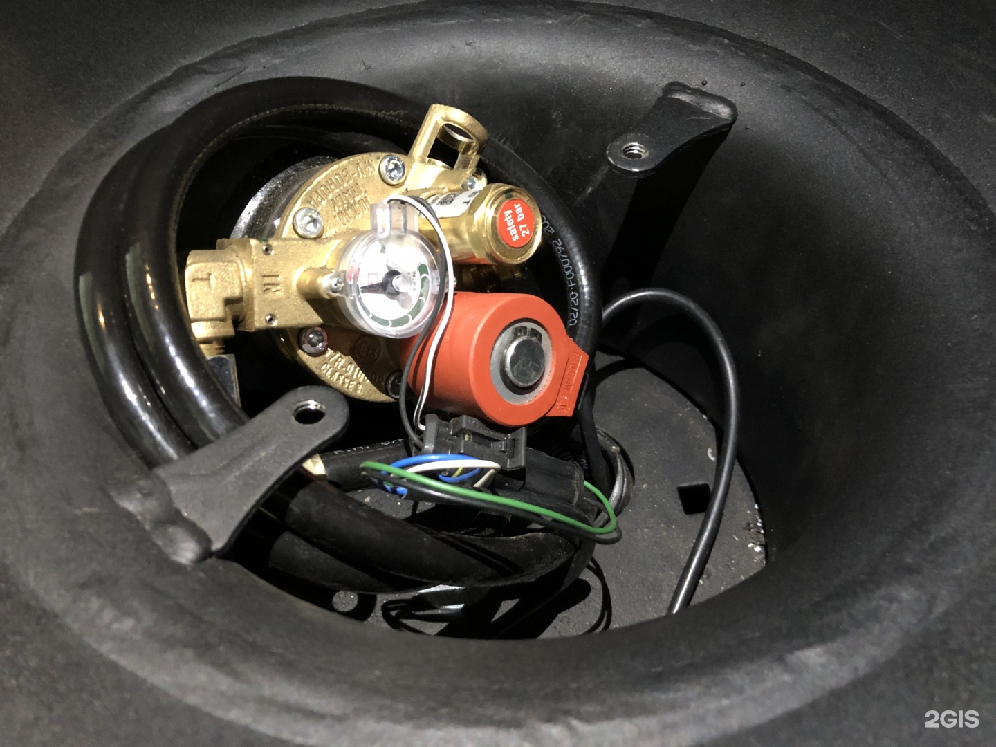 газ баллон метан 4-поколения спарк. гбо на икарусе 280. газовое оборудование тюмень. установка гбо тюмень. газовое оборудование молдова.