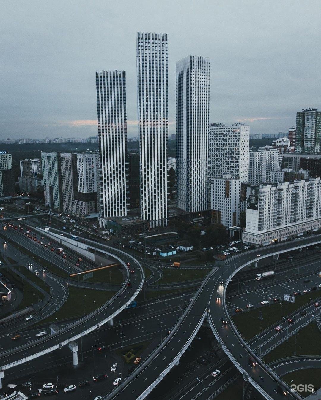 Wellton москва. КРОСТ Wellton Towers. Велтон Тауэрс Москва. Wellton Towers ЖК Москва.