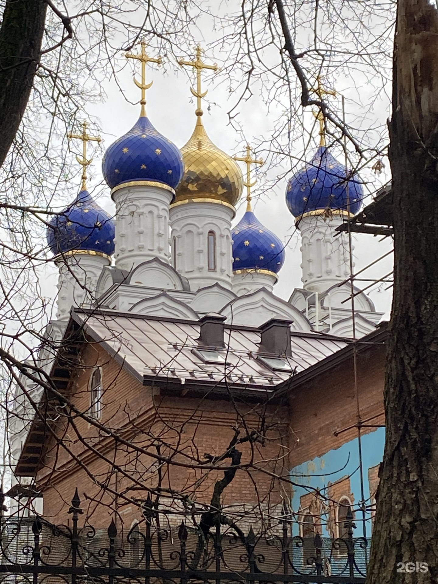 Храм казанской божией матери в измайлово. Храм Казанской Песчанской иконы Божией матери в Измайлово. Храм Песчанской иконы Божией матери Сочи.