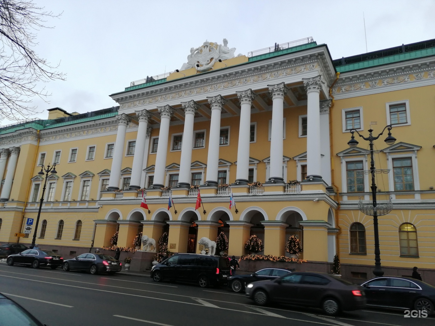 Four seasons lion palace санкт петербург