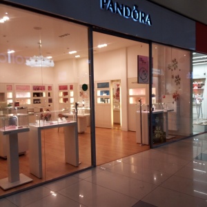 Фото от владельца PANDORA, сеть ювелирных магазинов