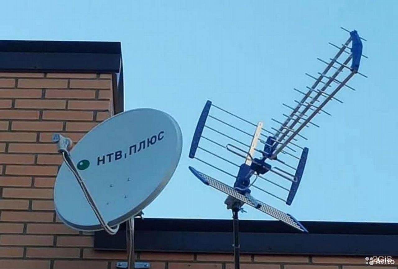 Триколор спутник антенна. Антенна Триколор спутниковая Триколор. Монтаж спутниковой тарелки. Антенна для цифрового ТВ параболическая.