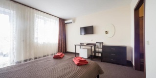 Ейск: Отель Парус