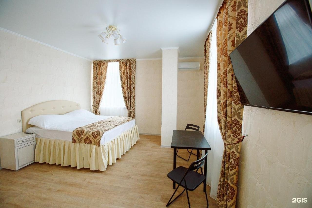 Отель лабиринт адыгея. Шевченко новороссийск. Краснодар шевченко 146/2. Гостевой дом лабиринт. Мини отель шевченко санкт-петербург.