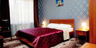 Красная Поляна: Отель Утомленные Солнцем