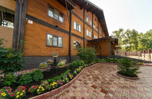 Братск: Отель Времена года