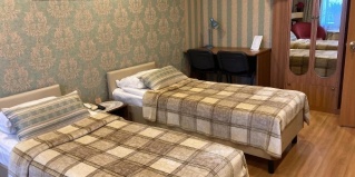 Пермь: Отель Хозяюшка