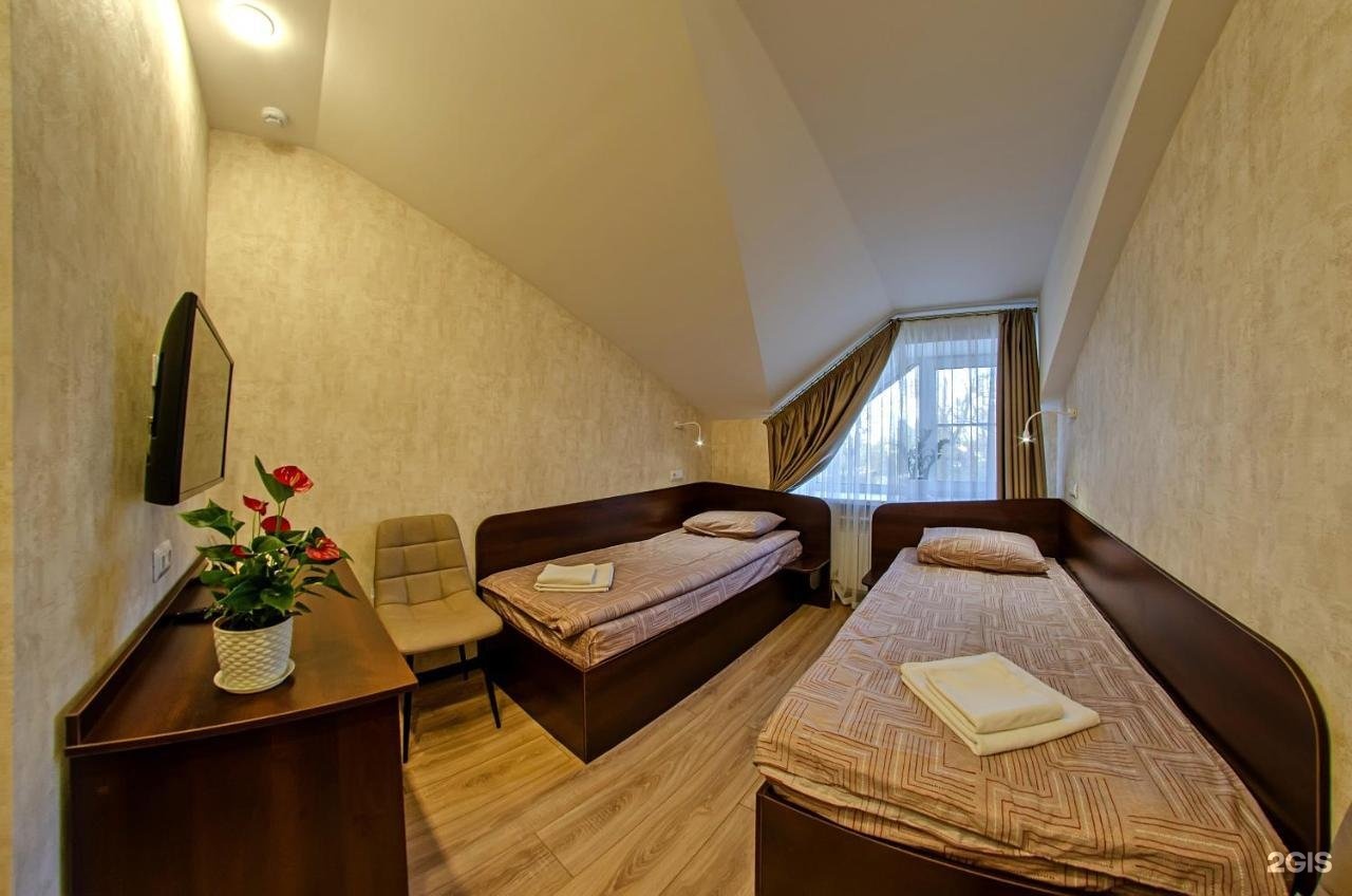 Отель вояж москва бутово. Гостиница вояж петрозаводск. Отель вояж вывеска. Гостиница вояж бугульма. Гостиница вояж.