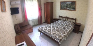 Дивноморское: Гостевой дом Южный Бриз