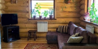 Листвянка: Гостевой дом Альпийский