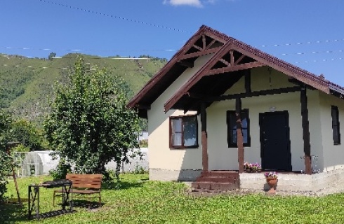 с. Манжерок: Коттедж House in the village