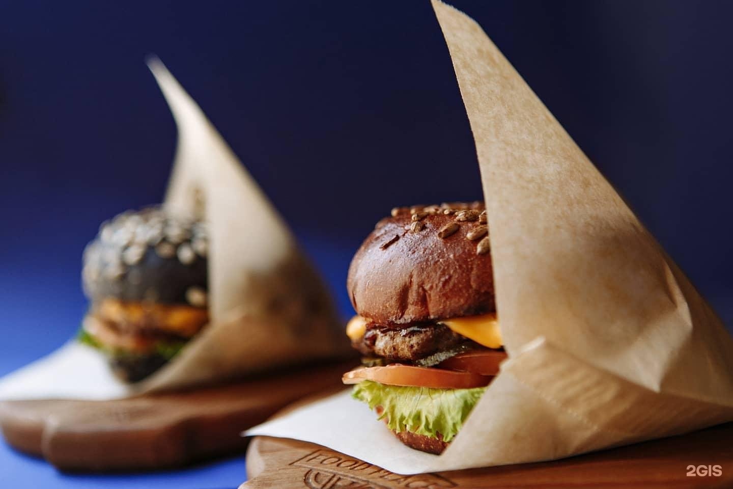 Food place. Food place. Фуд плейс переделкино ближнее. Com. Папас плейс закусочная.