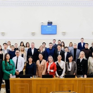 Фото от владельца КПРФ, политическая партия