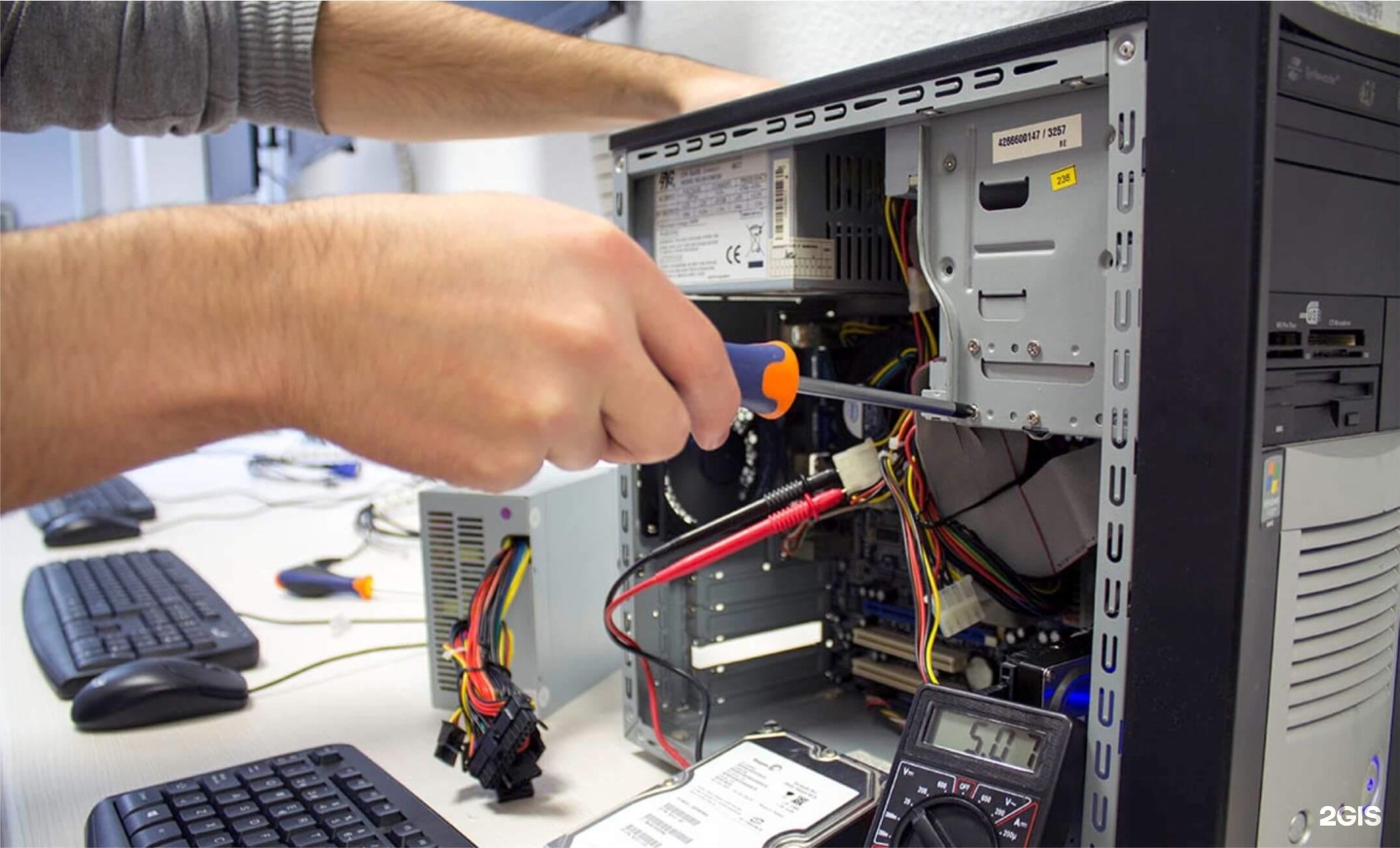 Обслуживание пк. Компьютер asus ремонт. Обслуживание компьютеров картинка. Ремонт телефонов и компьютеров. Как обслуживать пк.