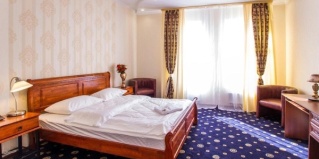 Калининград: Отель Золотая ночь