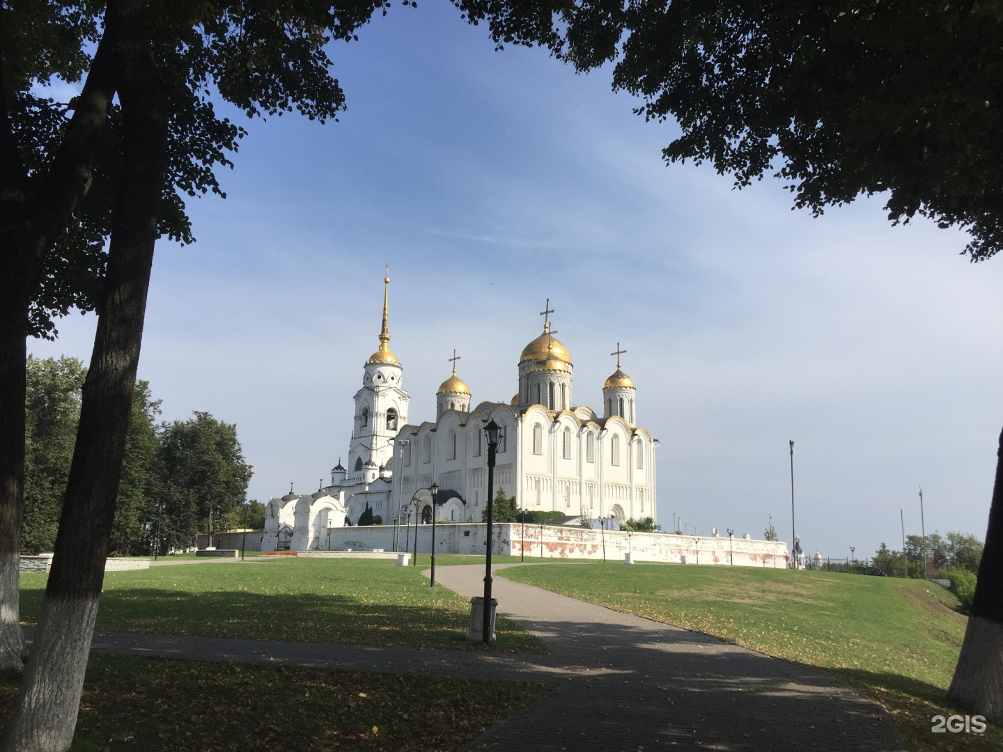 Памятник