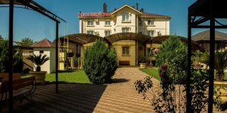 Знаменский: Коттедж Надежда 1