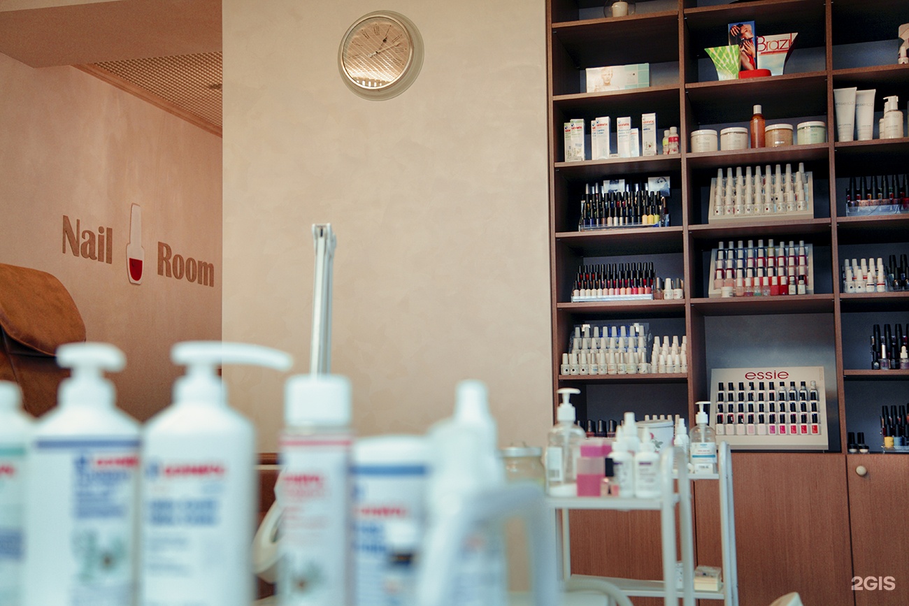 Педикюр новосибирск. Новосибирск улица Урицкого 12 Nail Room.