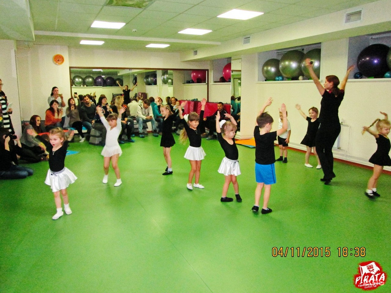 Первая школа танца. Минин танцевальная школа Новосибирск. Школа Кольцово. Кольцовская школа 5. Кольский 51 школа танцев.