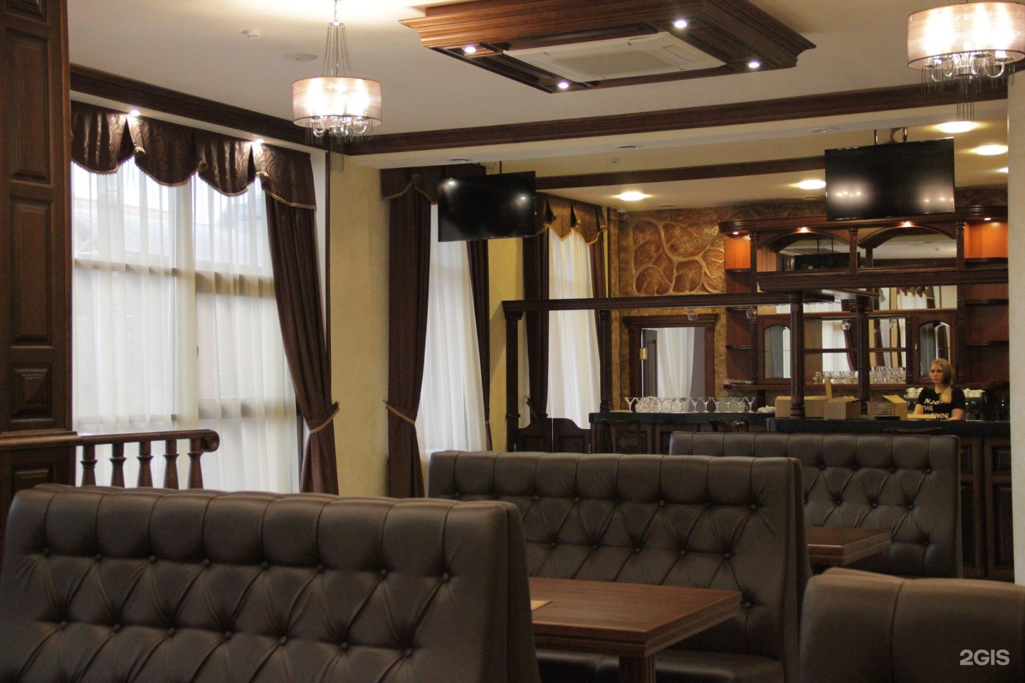 кафе в новосибирске. квартира ресторан кафе. рестораны новосибирска с живой. рестораны новосибирска с живой. хамовники новосибирск аура.