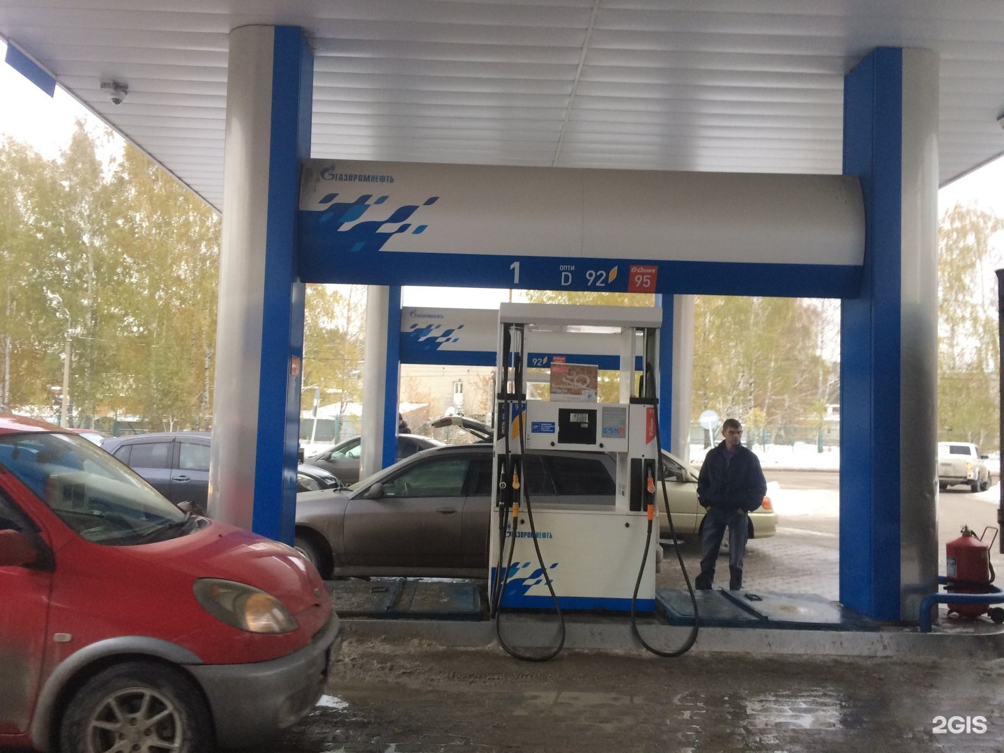 Газпромнефть новосибирск. Автомастер Кутателадзе. Газпромнефть, Новосибирск, магазин гигант.
