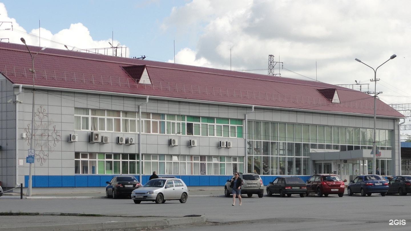 Курган ул станционная. Курганский Пригородный вокзал. Вокзал Курган Станционная. Станционная 51 Курган. Станционная 85 Курган.