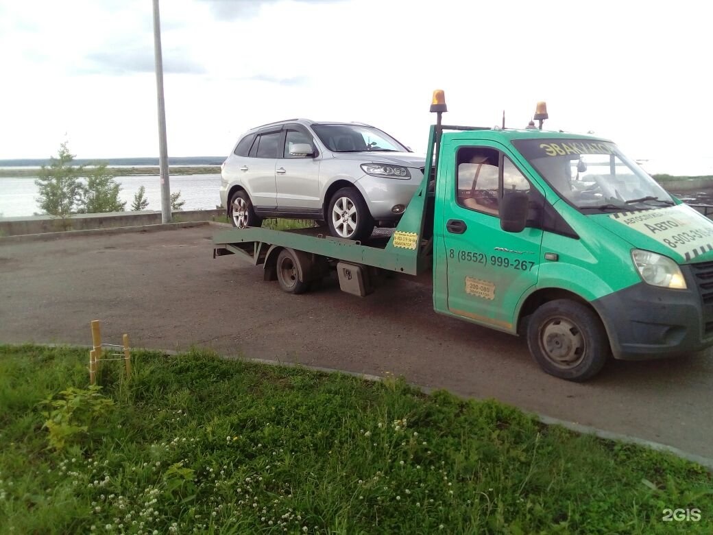 47041а автомобиль. 32590а автомобиль. Выездная техпомощь на дороге Махачкала. Эвакуатор на дороге с детской машинкой.