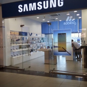 Фото от владельца Samsung, фирменный магазин