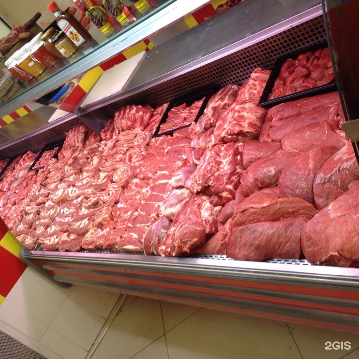 витрина мясного магазина фото. сеть мясных магазинов. сеть мясных магазинов. мясные сети. орловское мясо долгопрудный.