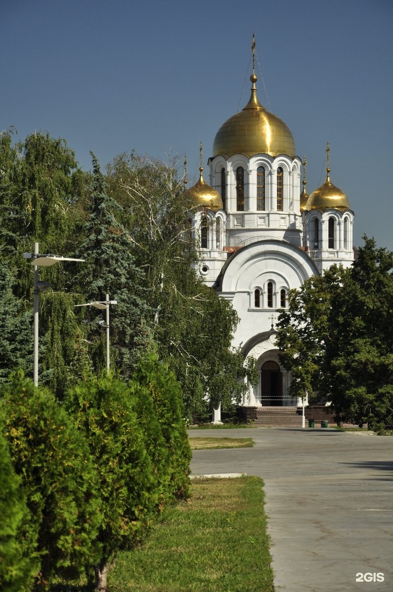 Георгия самары. Собор Георгия Победоносца Самара. Храм во имя Святого великомученика Георгия Победоносца Новосибирск. Храм Георгия Победоносца в Самаре на берегу Волги. Храм Георгия Победоносца Самара адрес.