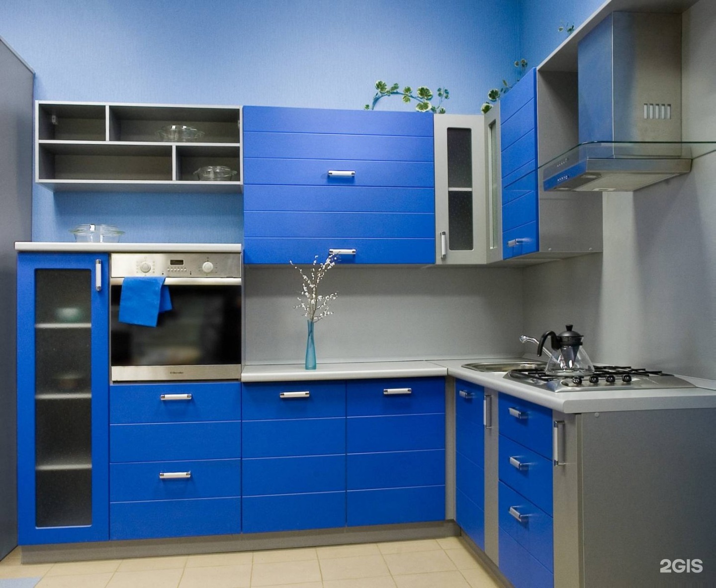 Кухонный гарнитур угловой цвет. Синие кухни. Кухонный гарнитур синего цвета. Синиме кухни. Кухня в синем цвете.