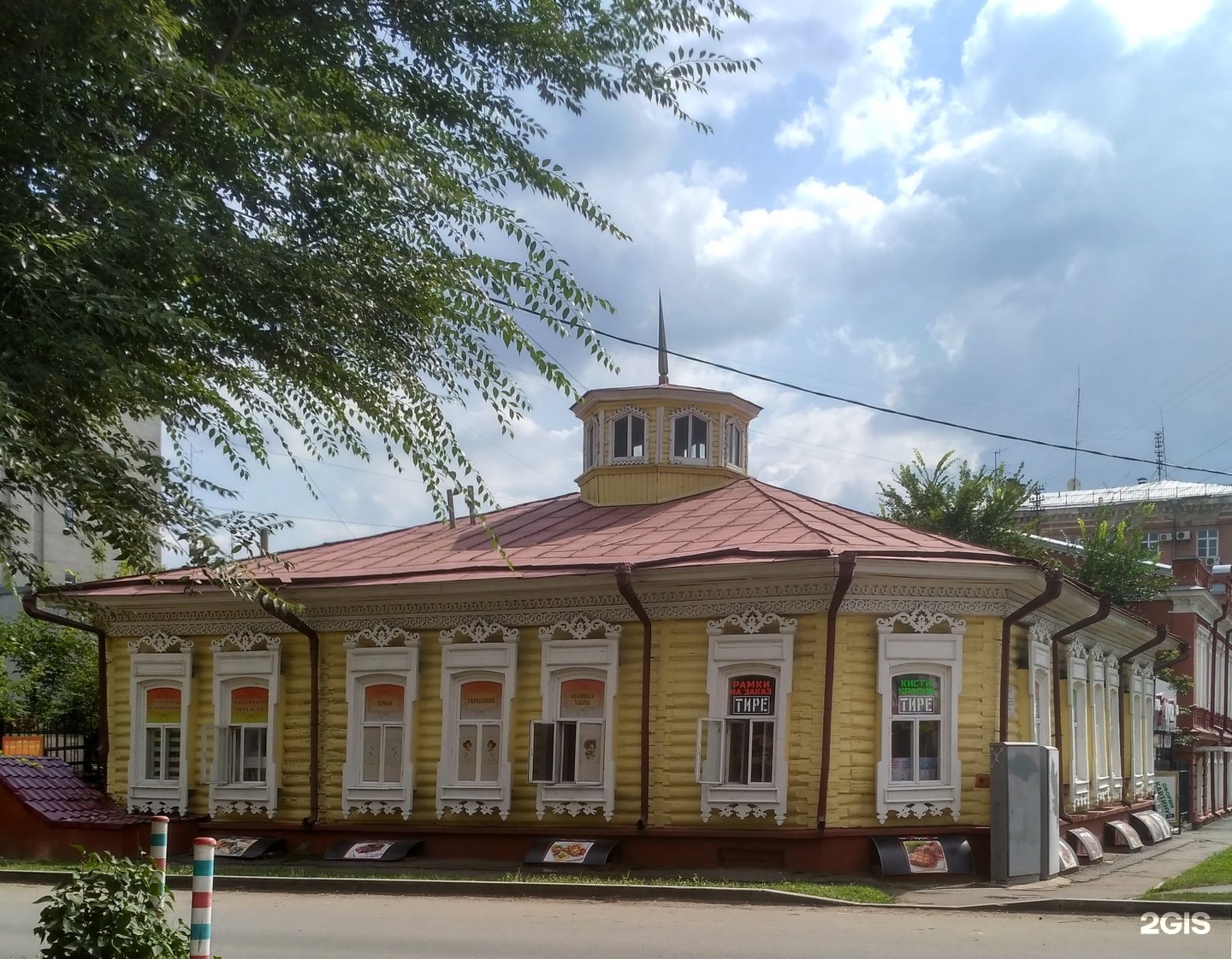 Омск 20 лет. Картинная галерея на Тарской Омск. Тарская 20 картинная галерея. Тарская 20 Омск. Тарская 14 Омск.