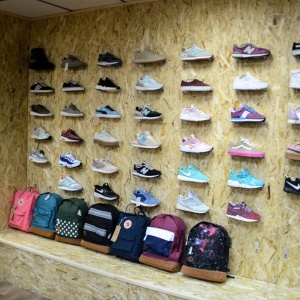Фото от владельца Sneakers store, магазин кроссовок и одежды