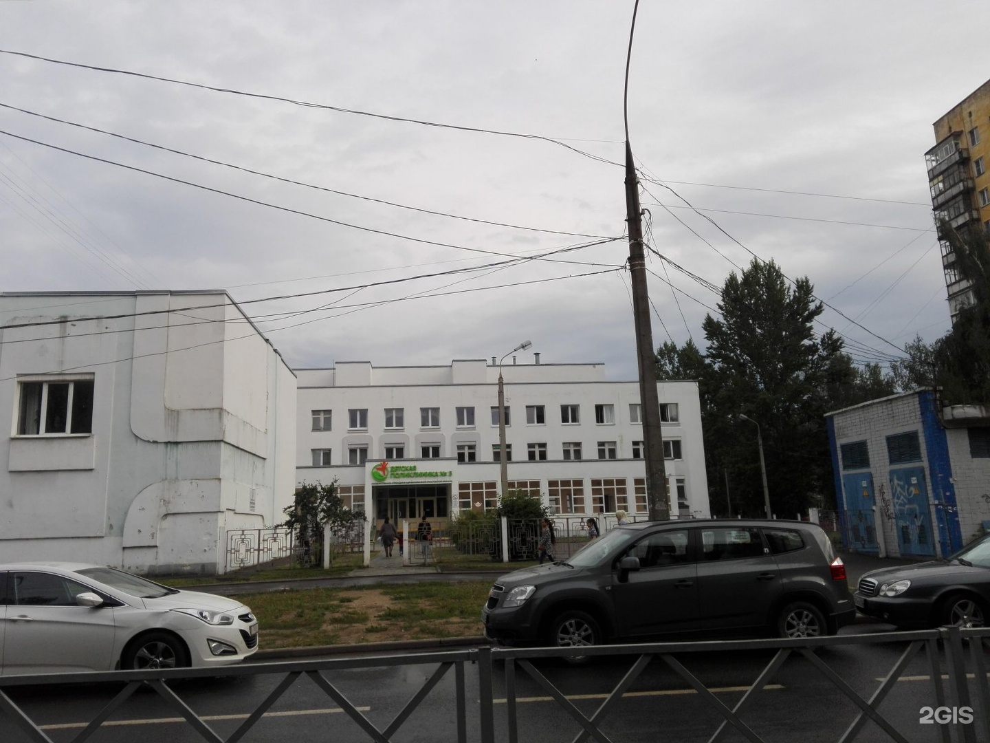 Машиностроителей 20 Ярославль поликлиника. Ярославль проспект Машиностроителей 20 детская поликлиника 5. Детская поликлиника № 5 просп. Машиностроителей, 20, Ярославль фото. Поликлиника Машиностроителей Ярославль взрослая.