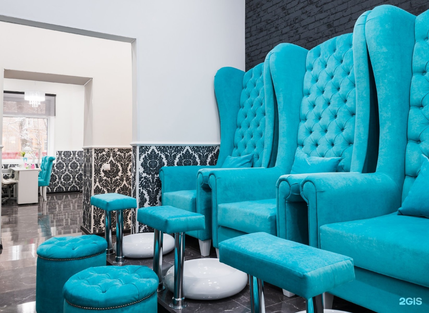 Pr nail bar зеленоград. PR Nail Bar. PR Nail Пермь. Салоны с маникюром на Конева 14.