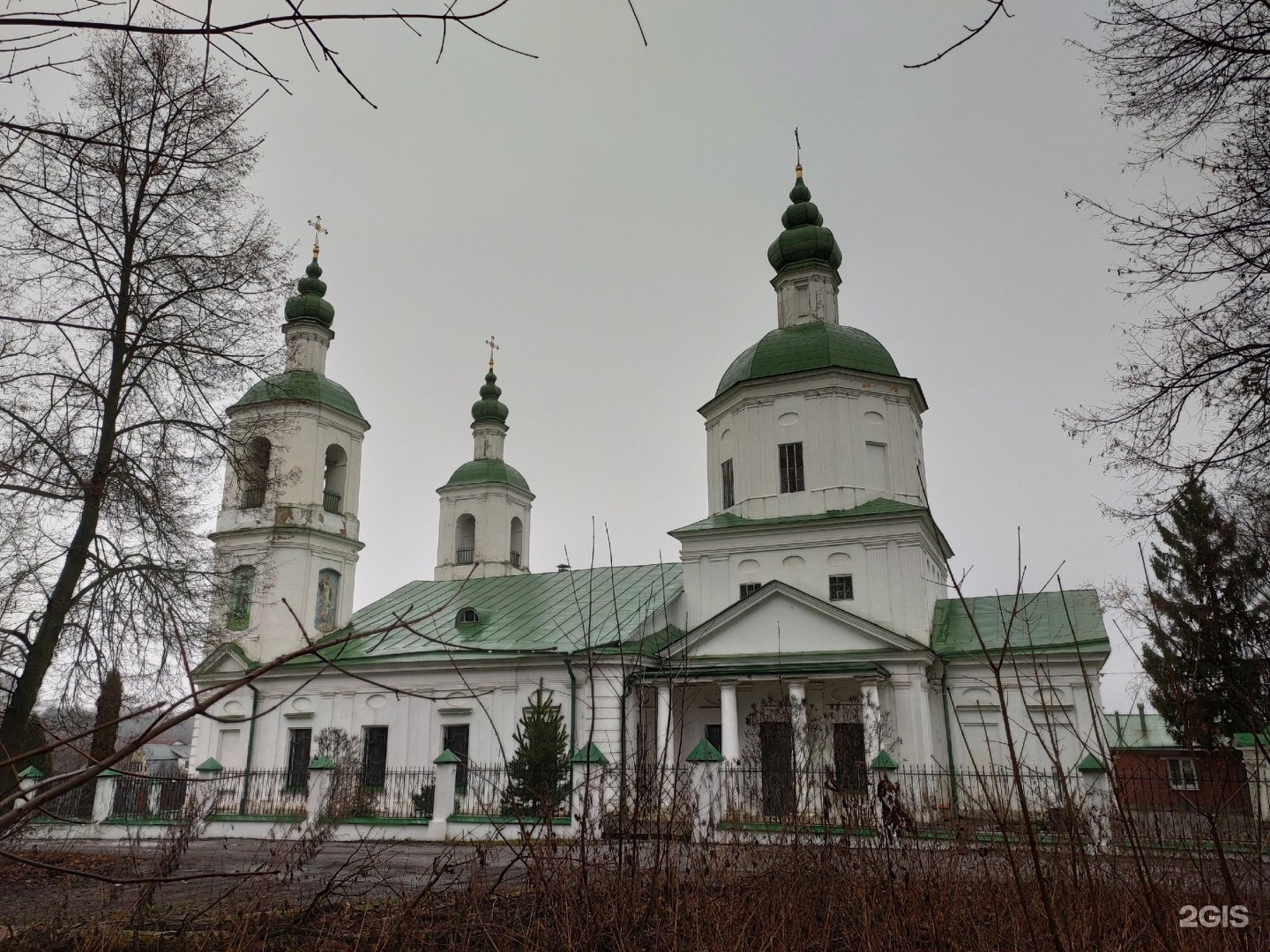 Молоди. Молоди храм Воскресения Христова. Воскресенский храм в Молодях. Церковь в молоди Чеховский район. Храм в селе молоди Чеховский район.