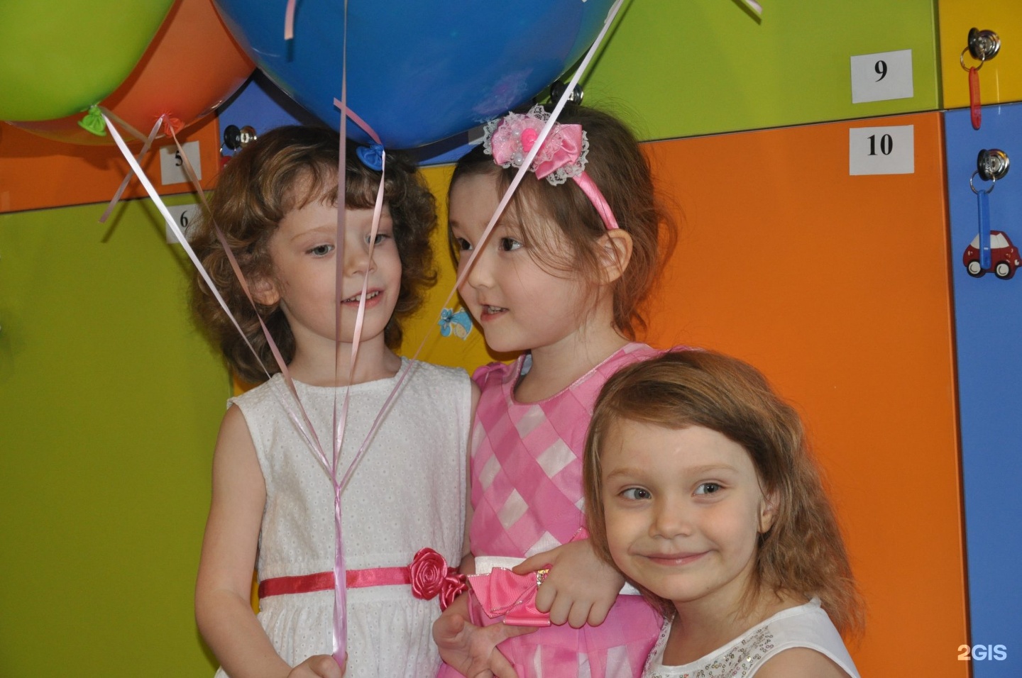 клубок детский центр красноярск. детские развлекательные центр звездный. надувной аттракцион для детей российского производства. развлекательный центр клубок на говорова красноярск. клубок красноярск детский центр говорова.