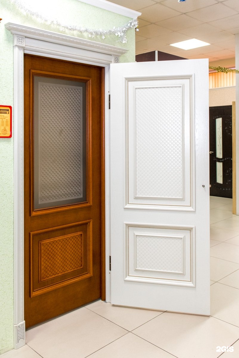 Кожевенная 1а. Народные двери. Национальная дверь. Дверной комфорт. Народные двери на литовской.